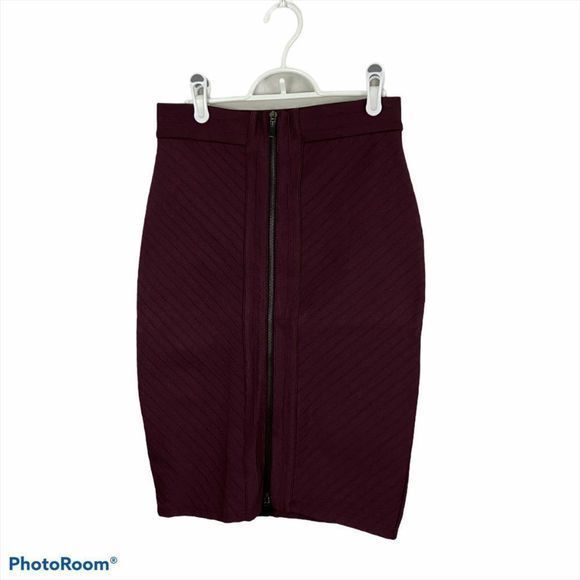 NWT YA YA & CO. Red Zip Up Pencil Skirt - Picture 7 of 7